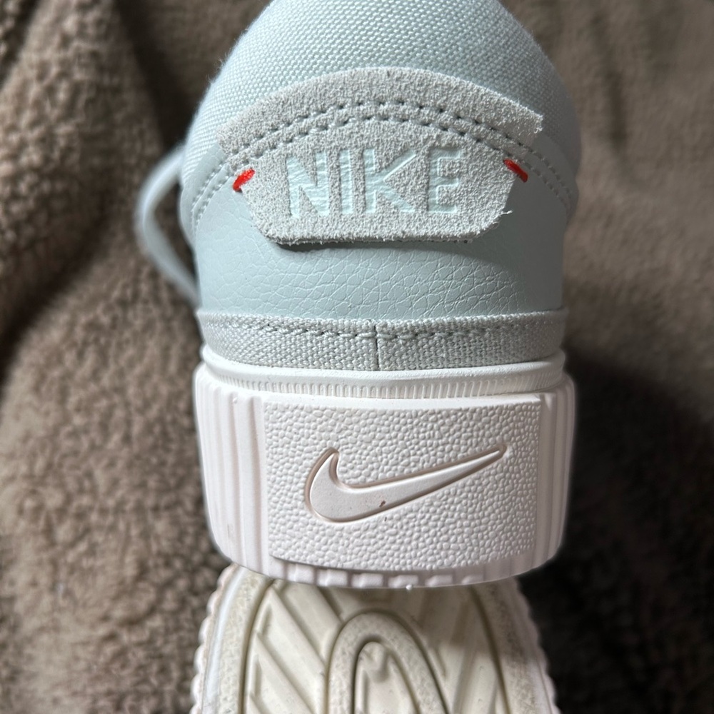 BNIB Nike Court Legacy Lift Women’s 8.5 - Picture 5 of 13
